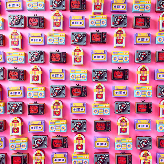 Mr.MojoFx Vintage Tech collection all five retro guitar pedal switch toppers. TV Jukebox Cassette
Boombox and Turntable Toppers pattern flat-lay